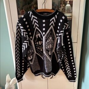 Vancort sz L Vintage 80’s Black and White Geometric Sweater euc